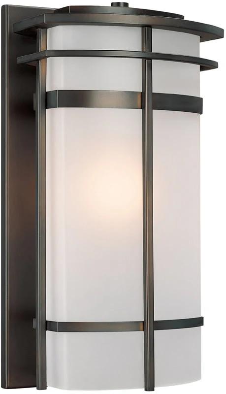 19"H Lakeshore 1-Light Outdoor Old Bronze
